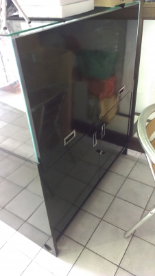 ขายตุ้กระจกโชว์สินค้า