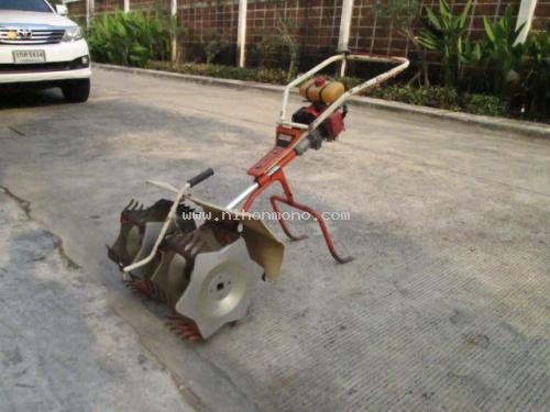 เครื่องกำจัดวัชพืชในร่องข้าว   MARUYAMA  MA3 รหัสสินค้า : 80802458 Line ID: nihonmono หรือเพิ่มเติมไดที่ www.nihonmono.com