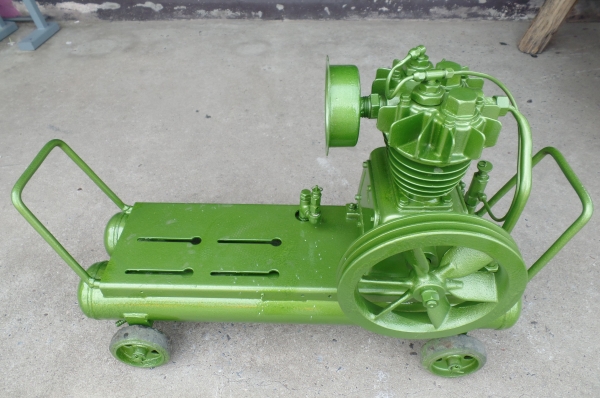 ลดราคาครับ อยากขาย ปั๊มลมสนาม IWATA