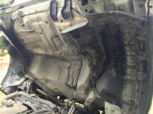 ขาย 6 ล้อตู้แห้ง NPR ยูโร 2  เครื่อง 130 แรงเทอโบ  ปี 2006  กระบะยาว 5 ม. พวงมาลัยเพาเวอร์ รถมือ 1