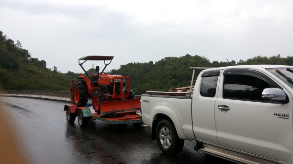 ขายเทเลอร์ขาย45000เทเลอร์ลากรถเกษตทุกชนิดได้กวาง200ยาว450ต่อใหม่แขงแรงพร้อมใช้ส่งฟรีครับ