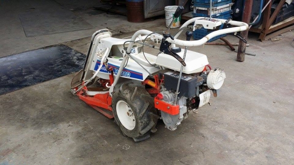 รถเกี่ยวข้าวเดินตามแบบมัดข้าวในตัว KUBOTA  รุ่น RB30(3) เก่าญี่ปุ่น สภาพสวย เครื่องพร้อมใช้งาน ไม่เคยใช้งานในไทย