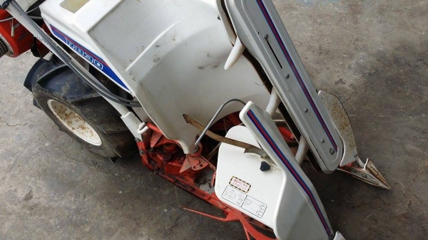 รถเกี่ยวข้าวเดินตามแบบมัดข้าวในตัว KUBOTA  รุ่น RB30(3) เก่าญี่ปุ่น สภาพสวย เครื่องพร้อมใช้งาน ไม่เคยใช้งานในไทย