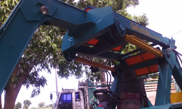 รถคีบอ้อย  ฟอร์ด คีบหลังเกียร์ธรรมดา เอกสารซื้อขาย ราคาถูกๆๆๆ