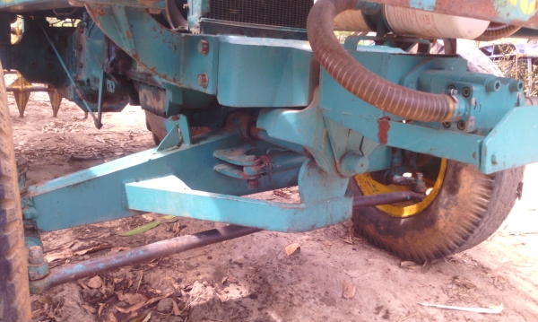 รถคีบอ้อย  ฟอร์ด คีบหลังเกียร์ธรรมดา เอกสารซื้อขาย ราคาถูกๆๆๆ