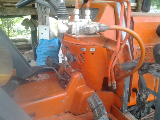 ขายตามสภาพรถไถซันชาย45แรงโฟวินมีดันหน้ามีพานหลัง ขายตามสภาพรถไถซันชาย45แรงโฟวินมีดันหน้ามีพานหลัง