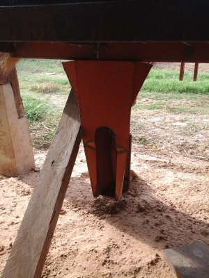 เครืองฝังปุ่ยมูลสัตว์ เครืองฝังปุ่ยมูลสัตว์