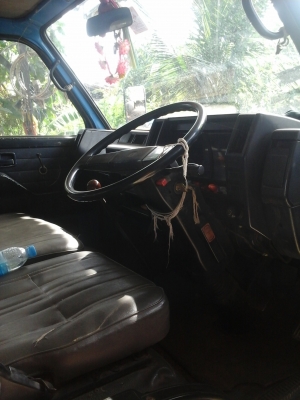 ุุรถ 6 ล้อ lzusu 110 แรง ุุรถ 6 ล้อ lzusu 110 แรง