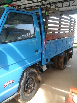 ุุรถ 6 ล้อ lzusu 110 แรง ุุรถ 6 ล้อ lzusu 110 แรง