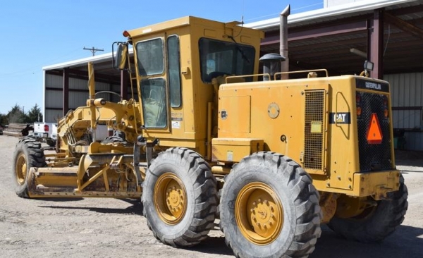 มาใหม่ !! พึ่งถึงไทยรถเกรด Caterpillar 140G นำเข้าจาก USA แท้ 1000\% Serial สูง 72V13xxx สภาพสวย ไม่เคยใช้งานในไทย