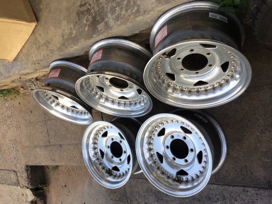 ขายล้อ CENTER LINE 15x8" ออฟ0 6/139.7 มี 5 วง ประมูลจากญี่ปุ่น ขายล้อ CENTER LINE 15x8" ออฟ0 6/139.7 มี 5 วง ประมูลจากญี่ปุ่น