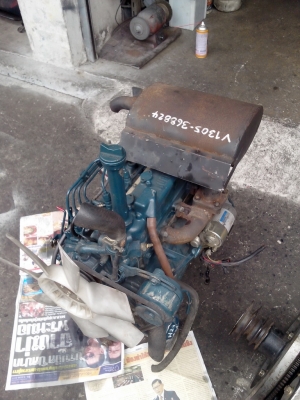 ขายเครื่อง kobota 4 สูบ V 1305