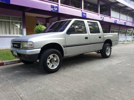 อีซูซุมังกรทอง 4 ประตู ปี1996 พร้อมใช้สมราคา อีซูซุมังกรทอง 4 ประตู ปี1996 พร้อมใช้สมราคา