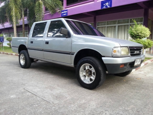 อีซูซุมังกรทอง 4 ประตู ปี1996 พร้อมใช้สมราคา อีซูซุมังกรทอง 4 ประตู ปี1996 พร้อมใช้สมราคา