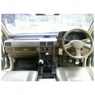 อีซูซุมังกรทอง 4 ประตู ปี1996 พร้อมใช้สมราคา อีซูซุมังกรทอง 4 ประตู ปี1996 พร้อมใช้สมราคา