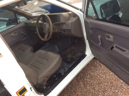 ISUZU มังกรทอง เครื่องดี ครัทซีสวย ยางเต็ม (ดั๊มน้ำมัน) ขาย 180,000บาท(ศุภากร 081-4252943)