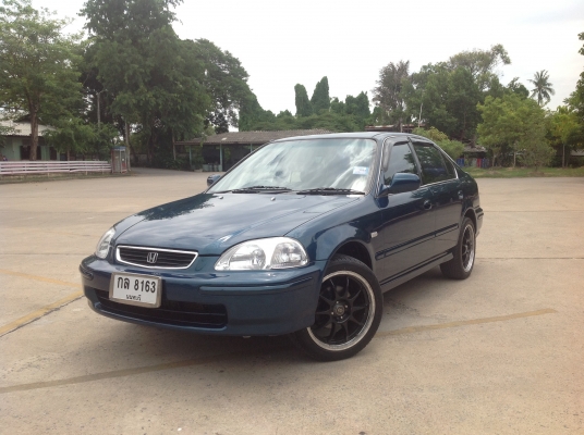 ซีวิคตาโต VTEC เกียAUTO รถสวย พร้อมใช้ค่ะ