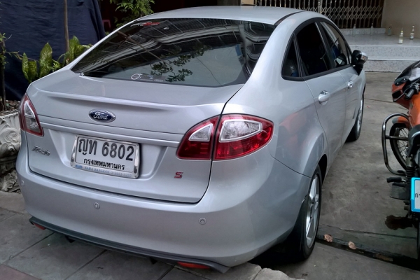 ขาย Ford Fiesta 1.6 เกียร์ออโต้ 4 ประตู ปี 2010 ขาย Ford Fiesta 1.6 เกียร์ออโต้ 4 ประตู ปี 2010