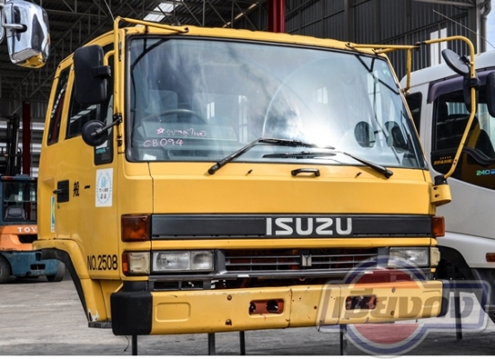 หัวเก๋งรถบรรทุก ISUZU ROCKY  หน้ากว้าง เหลือง สวยมากๆ