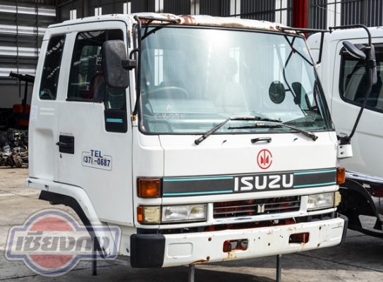หัวเก๋งรถบรรทุก ISUZU ROCKY สีขาว สวยมากๆ