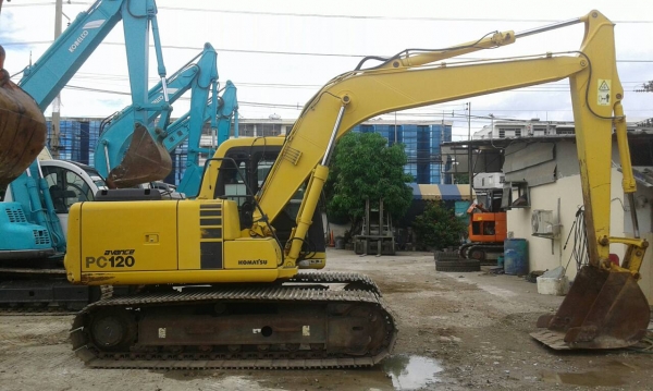 ขาย KOMATSU  PC120-6E มาใหม่ เก่า-ญี่ปุ่น  สภาพสวยมากๆๆ  สนใจโทร 081-3848169  คมศักดิ์