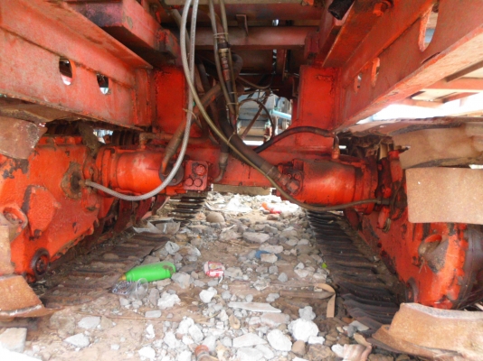 ขายรถเกี่ยวข้าว ก.เจริญการช่าง อุ้ม 2.5 หน้าเกี่ยว2.8 ตัวเดิน10เพลาใหญ