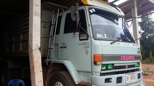 10ล้อดั้ม ISUZU ROCK 240 นางฟ้าแท้ รถพร้อมใช้งาน