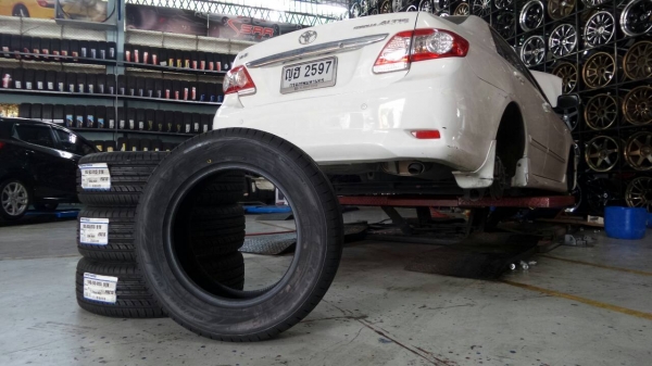 ขายยางใหม่ TOYO C1S 195/65-15 เส้นละ 3000