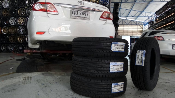 ขายยางใหม่ TOYO C1S 195/65-15 เส้นละ 3000