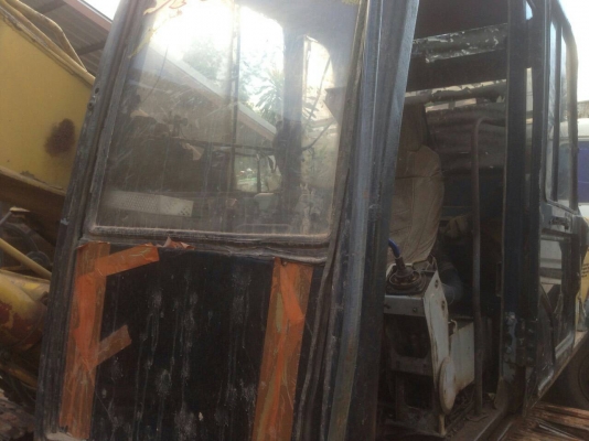 ขายแม็คโคร KOBELCO SK200 MART lll รถใช้งานทุกวันเครื่องปั้มดี เอกสารใบสัญญาซื้อขาย