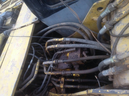 ขายแม็คโคร KOBELCO SK200 MART lll รถใช้งานทุกวันเครื่องปั้มดี เอกสารใบสัญญาซื้อขาย