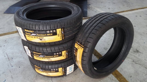 ขายยางใหม่ Continental Max Contact MC5 195/50-16 เส้นละ 2900