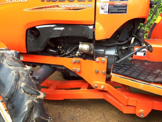 ขายรถไถ Kubota L3608 พร้อมใบมีดหน้าและผานพรวนLCS 22x6 ของใหม่ รถพร้อมใช้งานครับ