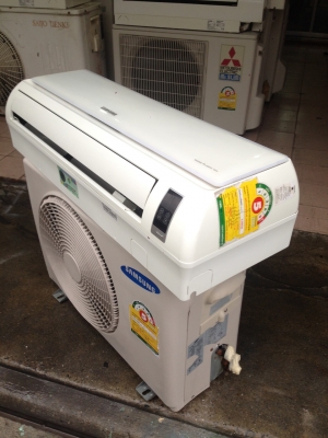 **** ขายแอร์ SAMSUNG 9000 BTU สภาพสวย **** **** ขายแอร์ SAMSUNG 9000 BTU สภาพสวย ****