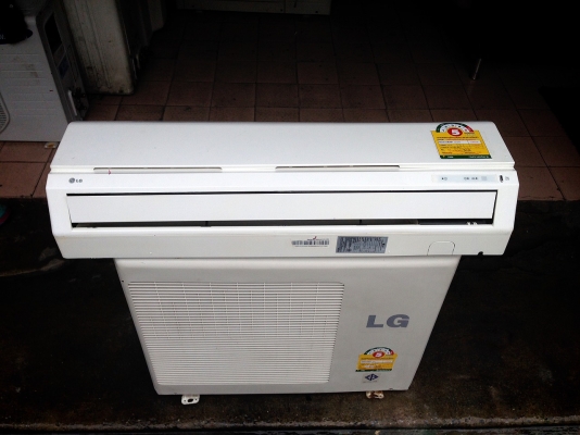 **** ขายแอร์ LG 12500 BTU สภาพสวย ****