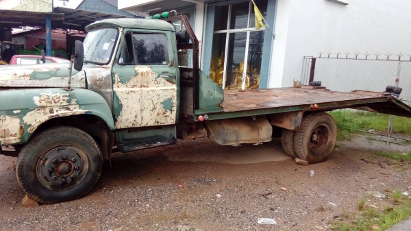 ขายรถบรรทุก 6 ล้อเทรลเลอร์หน้ายาว ISUZU 165 แรงม้า ราคา 200000