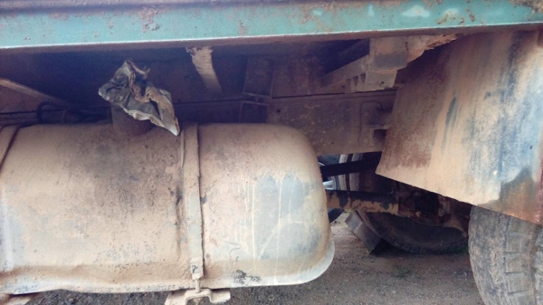 ขายรถบรรทุก 6 ล้อเทรลเลอร์หน้ายาว ISUZU 165 แรงม้า ราคา 200000