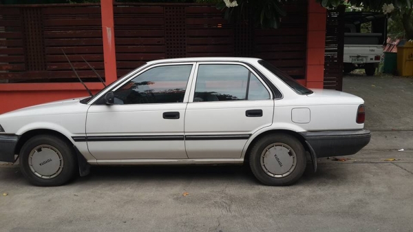ขาย Toyota corona EE ปี 92 mt รถบ้านใช้เองคับ