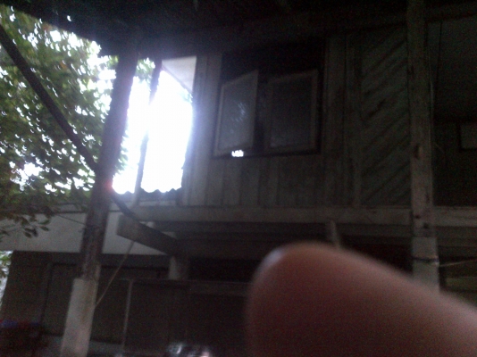 ขายบ้านไม้และบ้านปูน รวม เหมา 2หลังขายแต่บ้าน ราคา 90000 บาท  โทร 0843376760