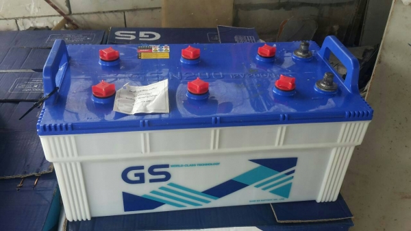 ขายแบตเตอรี่ 200 แอม เป็นแบตสำรองห้างครับเอาไปใส่รถใหญ่ได้เลย ขายลูกล่ะ 2500 บาท