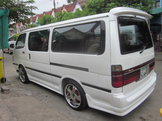 รถตู้ ช่วงสั้น ปี 2000