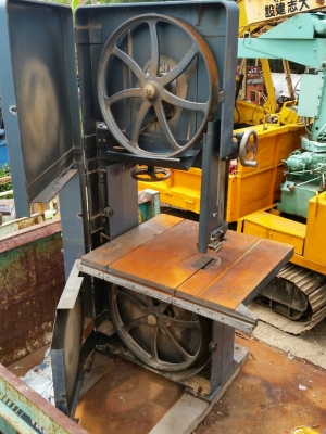 เครื่องเลื่อยไม้ ผ่าไม้ มออตอร์ไฟ 3 เฟส 3 สาย แท่นเลื่อยไม้ แบบสายพาน hitachi b750 เครื่องเลื่อยไม้ ผ่าไม้ มออตอร์ไฟ 3 เฟส 3 สาย แท่นเลื่อยไม้ แบบสายพาน hitachi b750