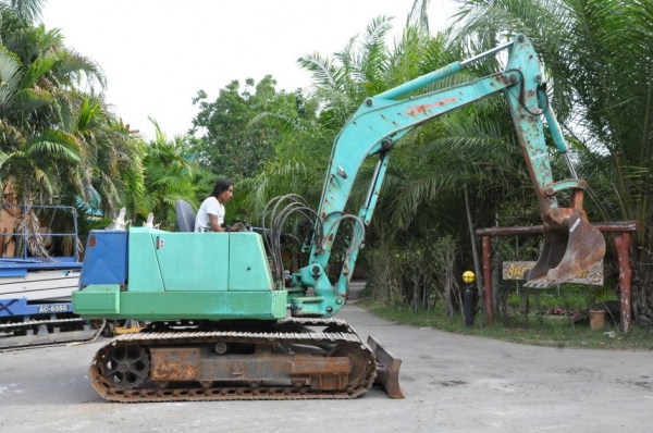 ลดกระหน่ำ!!ขายแบคโฮ KUBOTA KH45เท่า สวยเดิมจากญี่ปุ่น ทำงานสมบูรณ์ทุกระบบ รับรองไม่ผิดหวัง 260,000 เท่านั้น!!