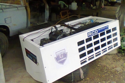 ขายเครื่องทำความเย็นยี่ห้อ RCD 4 สูบ ขาย190,000บาท  ของอยู่สมุทสาคร 0892095791 บอย