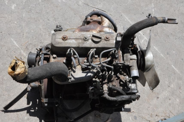 ขายเครื่ื่ื่ื่อง 3สูบ yanmarและiseki  สวยเดิมจากญี่ปุ่นยังไม่เคยใช้ในไทย 9,500เท่านั้น