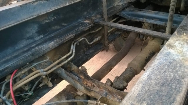 ขายไอ้หลง M6 ปี 49 คัสซีสวยตลอดเส้น เครื่องเดิม 240 แรงม้า เกียร์เดิม ช่วงล่างแน่น ยางเต็ม ระบบแอร์ครบ ทะเบียนพร้อมโอน