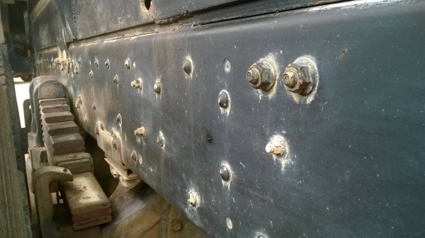 ขายไอ้หลง M6 ปี 49 คัสซีสวยตลอดเส้น เครื่องเดิม 240 แรงม้า เกียร์เดิม ช่วงล่างแน่น ยางเต็ม ระบบแอร์ครบ ทะเบียนพร้อมโอน