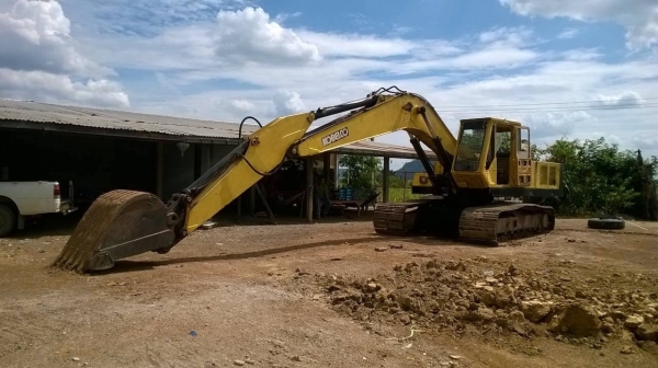 ขายแบคโฮ KOBELCO SK200-1 สภาพใช้งานได้ เครื่องดี ปั้มดี เอวแน่น ใบแทรคดีแต่โซ่ต้องได้ซ่อม เอกสารสัญญาซื้อขาย ต่อรองได้ครับ