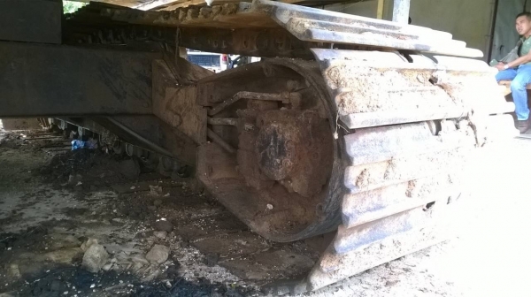 ขายแบคโฮ KOBELCO SK200-1 สภาพใช้งานได้ เครื่องดี ปั้มดี เอวแน่น ใบแทรคดีแต่โซ่ต้องได้ซ่อม เอกสารสัญญาซื้อขาย ต่อรองได้ครับ ขายแบคโฮ KOBELCO SK200-1 สภาพใช้งานได้ เครื่องดี ปั้มดี เอวแน่น ใบแทรคดีแต่โซ่ต้องได้ซ่อม เอกสารสัญญาซื้อขาย ต่อรองได้ครับ