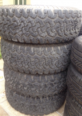 ยาง All BF goodrich 285 75 16 ปี11 ลงพื้นจริงปี13 ดอกติดหนวด ไม่มีปะ ใช้กันยาว2-3ปีสบายๆ ยาง All BF goodrich 285 75 16 ปี11 ลงพื้นจริงปี13 ดอกติดหนวด ไม่มีปะ ใช้กันยาว2-3ปีสบายๆ